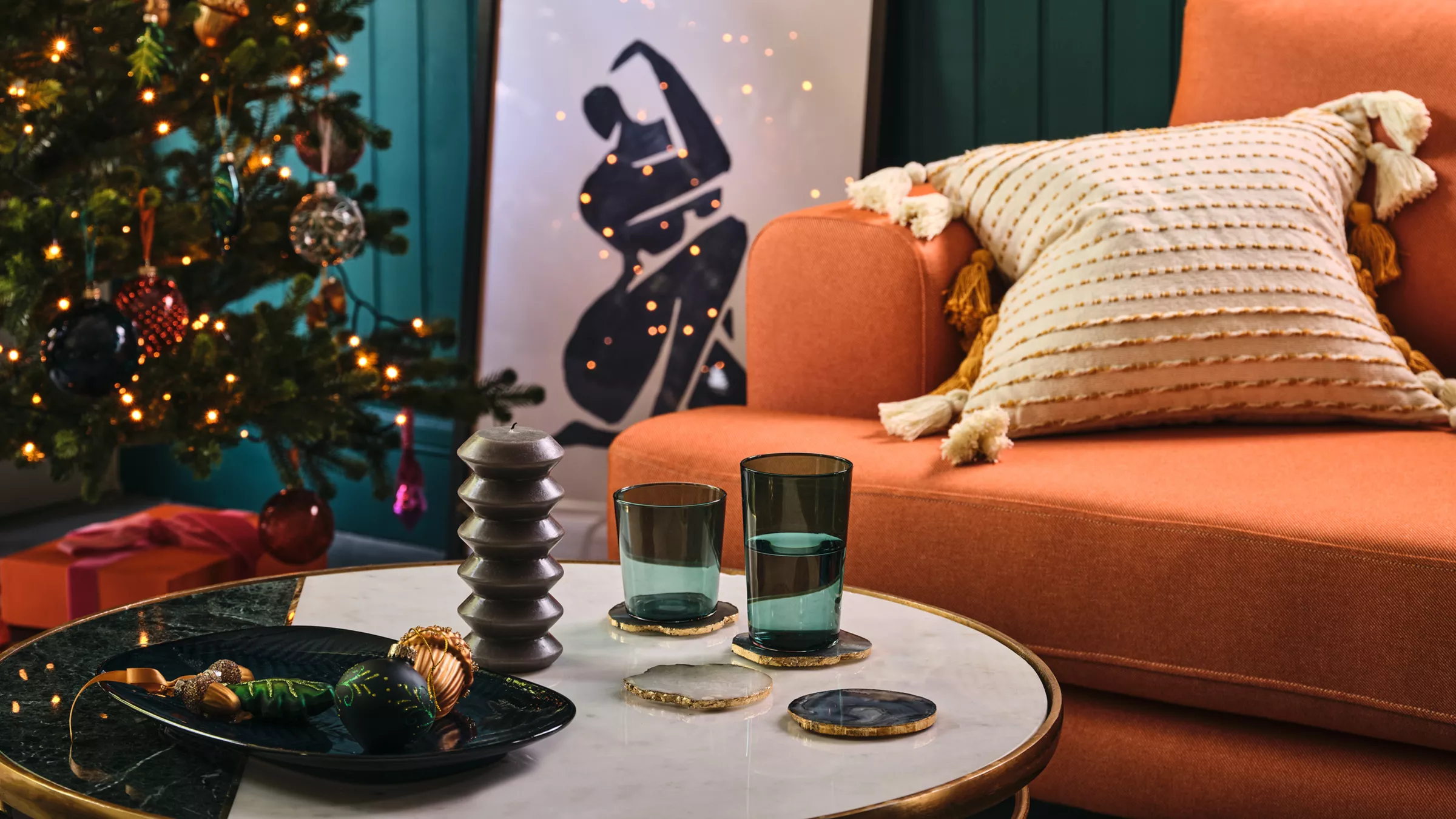 Christmas Gifts for the Home: Making Spaces Festive and Cozy